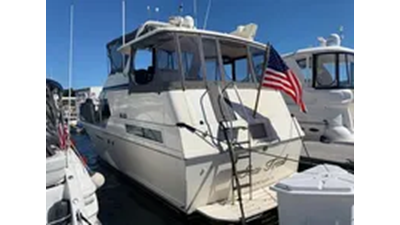 1991 Hatteras 40 Motor Yacht 13 