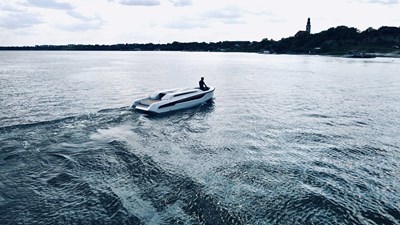 LT26 Carbon Limousine 4 15 Ante LT26 - STEEL 58_