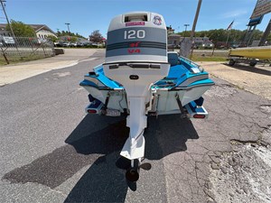 17' RANGER 1986 COMANCHE SERIES 330V 4 
