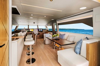 Horizon FD80-617 / AVAILABLE  FLIBS 2025 8 Horizon FD80 Hull 17 open skylounge. 