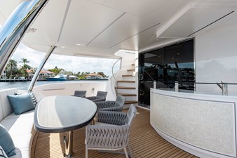 E90 Motor Yacht / NOW AVAILABLE  20 E90 INteriors-72