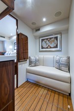 OBSESSION 74 Crew Lounge 