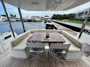 Pura Vida 6 Aft Deck 1