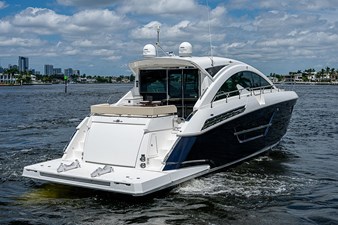 2017 Cruisers Yachts 60 Cantius 7 