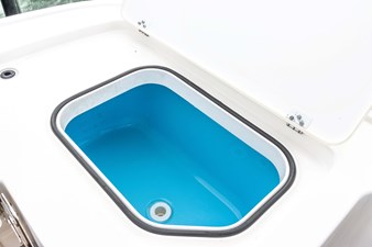 28' Caymas 281HB Center Console 67 