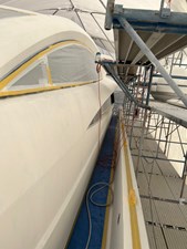 - 62 63_2007 108ft Sunseeker Predator