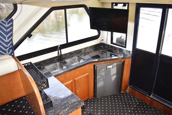 2001 Motor Yacht Sports Cat 44 38 P_152