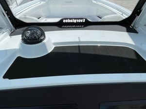 2024 Everglades 285cc 17 
