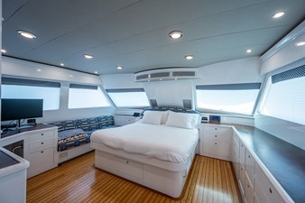 PIVOT 36 97_marlow_pivot_on_deck_master_stateroom_1