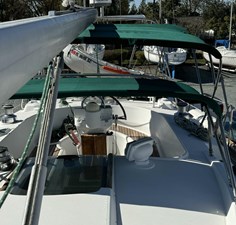 2000 Beneteau 44 Center Cockpit 20 