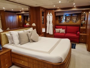 LADY AMANDA 16 
