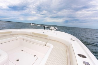 28' Caymas 281HB Center Console 57 