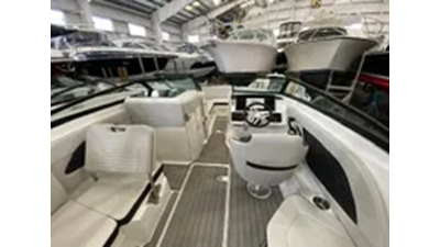 2024 Sea Ray SPX 230 Outboard 10 