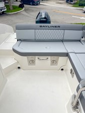 Bayliner DX2200 16 