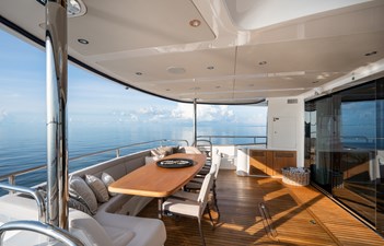 EOS 6 COCKPIT