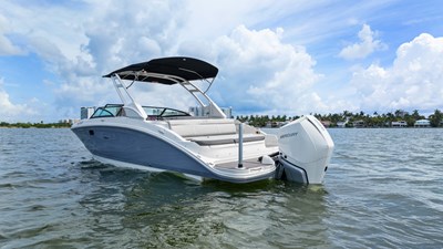 Sea Ray SDX 270 Outboard 7 08