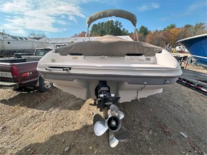 1998 SEA RAY 230 SIGNATURE SELECT 6 