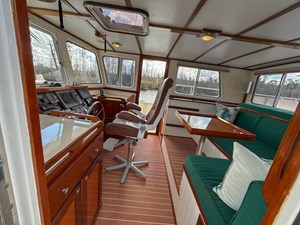 LITTLE LADY 50 Pilothouse Door Port