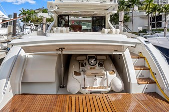 Blind Squirrel 2 5_2009 68ft Azimut 68S