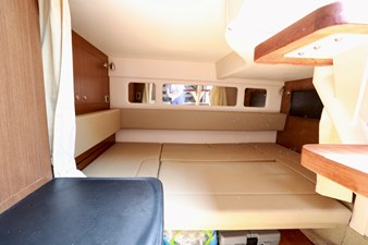 ANTANI 30 330-SUNDANCER-SEA-RAY-2014-YACHTSBLUE-AFT-CABIN