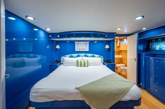 PIVOT 30 97_marlow_pivot_mid_ship_master_stateroom_1