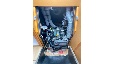 2014 Jeanneau Sun Odyssey 349 35 