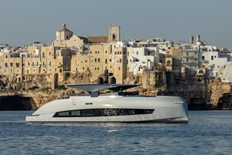MANDAYACHT S07 SPIDER 43 S07 SPIDER