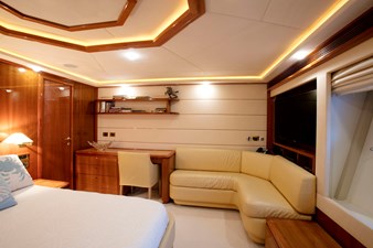 LADY VICTORIA 15 