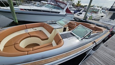 2013 Chris-Craft Launch 32 11 