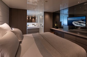 Dinaia SAN LORENZO SL 106 20 Vip cabin starboard view