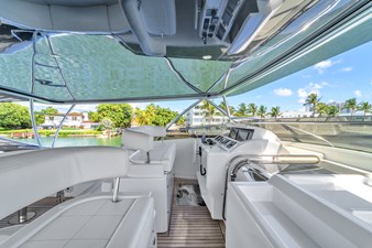 Ferretti Yachts Custom Line 94 48 