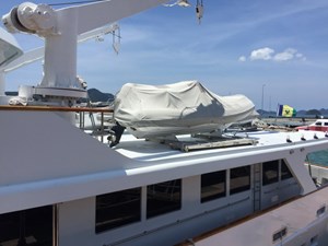 LANGKAWI LADY 26 Tender storage