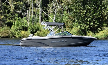2015 Mastercraft x23 1 