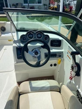 2018 NauticStar 203 DC Sport Deck 6 7