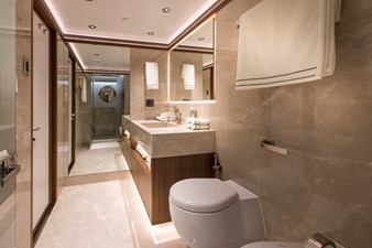 #6 MAJESTY 140 14 14Majesty 140 - Double Guest En Suite (4)