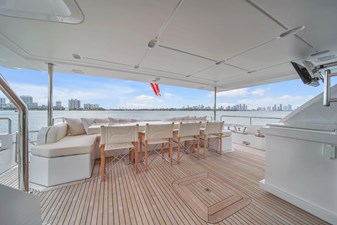 95 Raised Pilothouse 35 95' Azimut-4