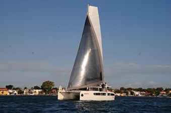 2023 Dolphin 380 7 
