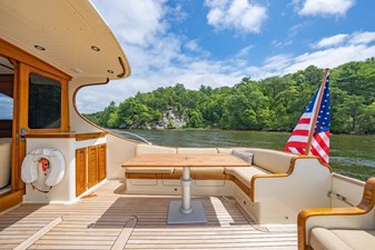 DREADNOUGHT 10 Cockpit Settee