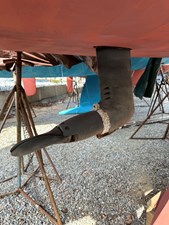 HERON 30 Saildrive and Feathering Prop