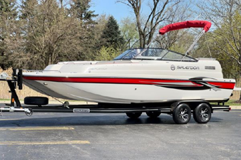 2022 Splendor 240 Platinum 2 3