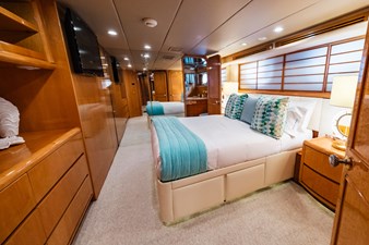 LONE STAR 24 Port Aft Queen
