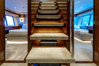 RIVIERA LIVING 68 