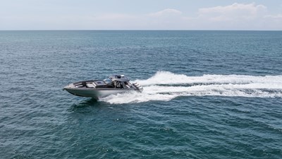 42 Auroris 9 2025 Cigarette 42 Auroris