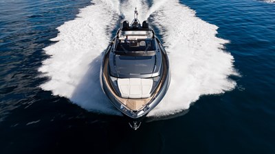 2021 Riva 76' Bahamas 220 