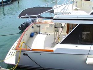 1989 Ocean Alexander 42 Sedan 4 5