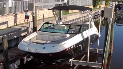 2022 Sea Ray SDX 250 Outboard 6 