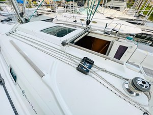 2000 Beneteau 311 33 