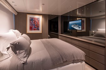 Dinaia SAN LORENZO SL 106 21 Vip Cabin starboard view