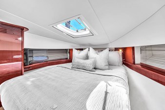 Sea Ray 500 Sundancer 23 Sea Ray Sundancer 500 _ Interior-16