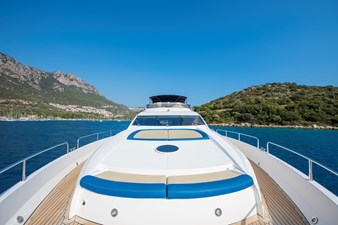 Basya Nicoli 8 Sunseeker 82Y Basya Nicoli Foredeck